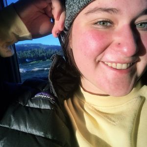 Meet your Posher, Loryn